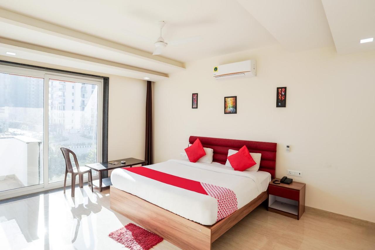 Oyo 65118 Hotel Vatika 구르가온 외부 사진