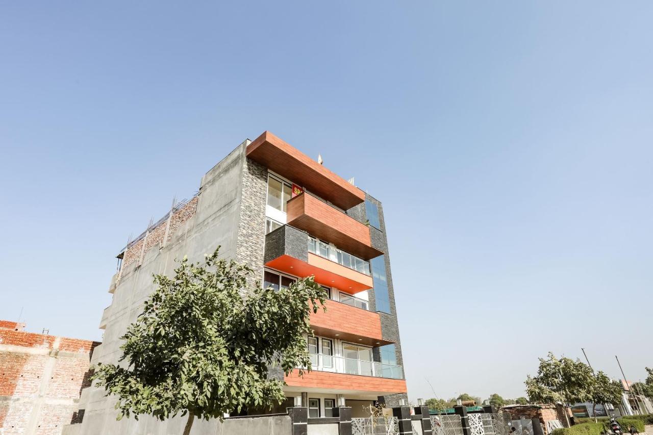 Oyo 65118 Hotel Vatika 구르가온 외부 사진